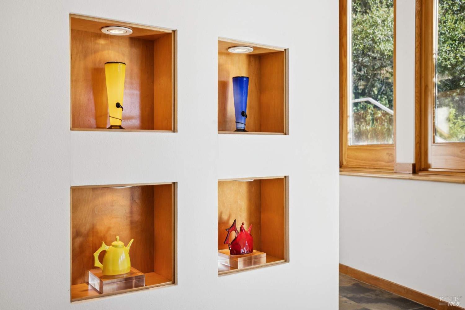 Detail Gallery Image 7 of 35 For 10300 Slattery Rd, Glen Ellen,  CA 95442 - 2 Beds | 2 Baths