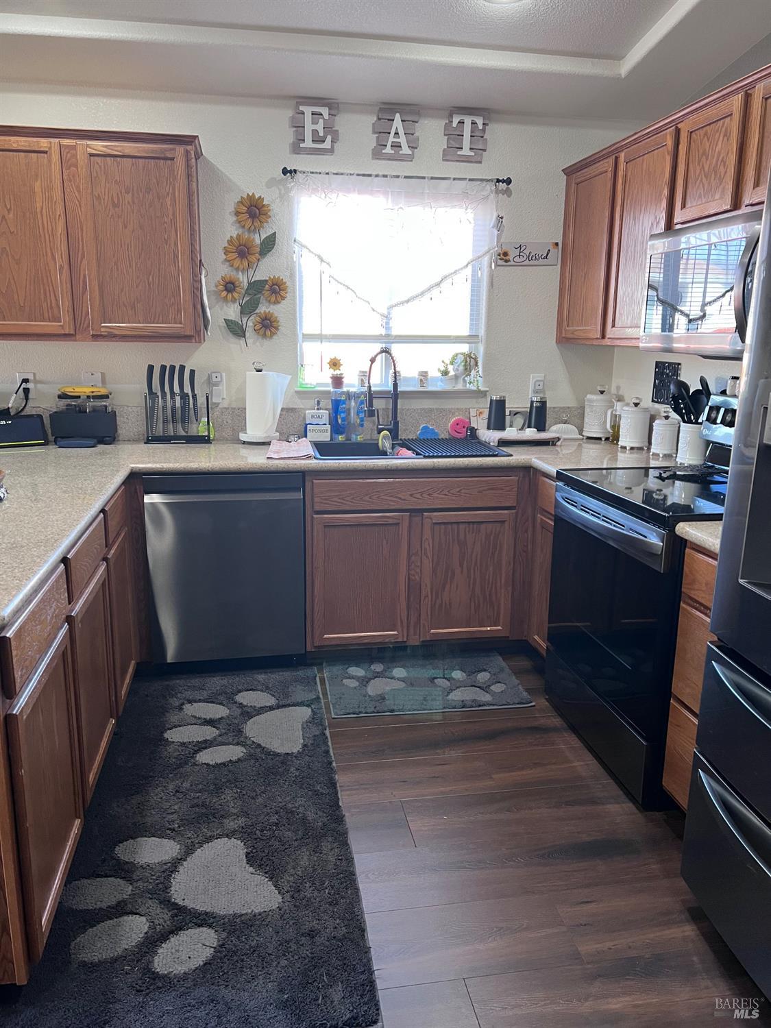 Detail Gallery Image 14 of 14 For 8029 Uva Dr, Redwood Valley,  CA 95470 - 3 Beds | 2 Baths