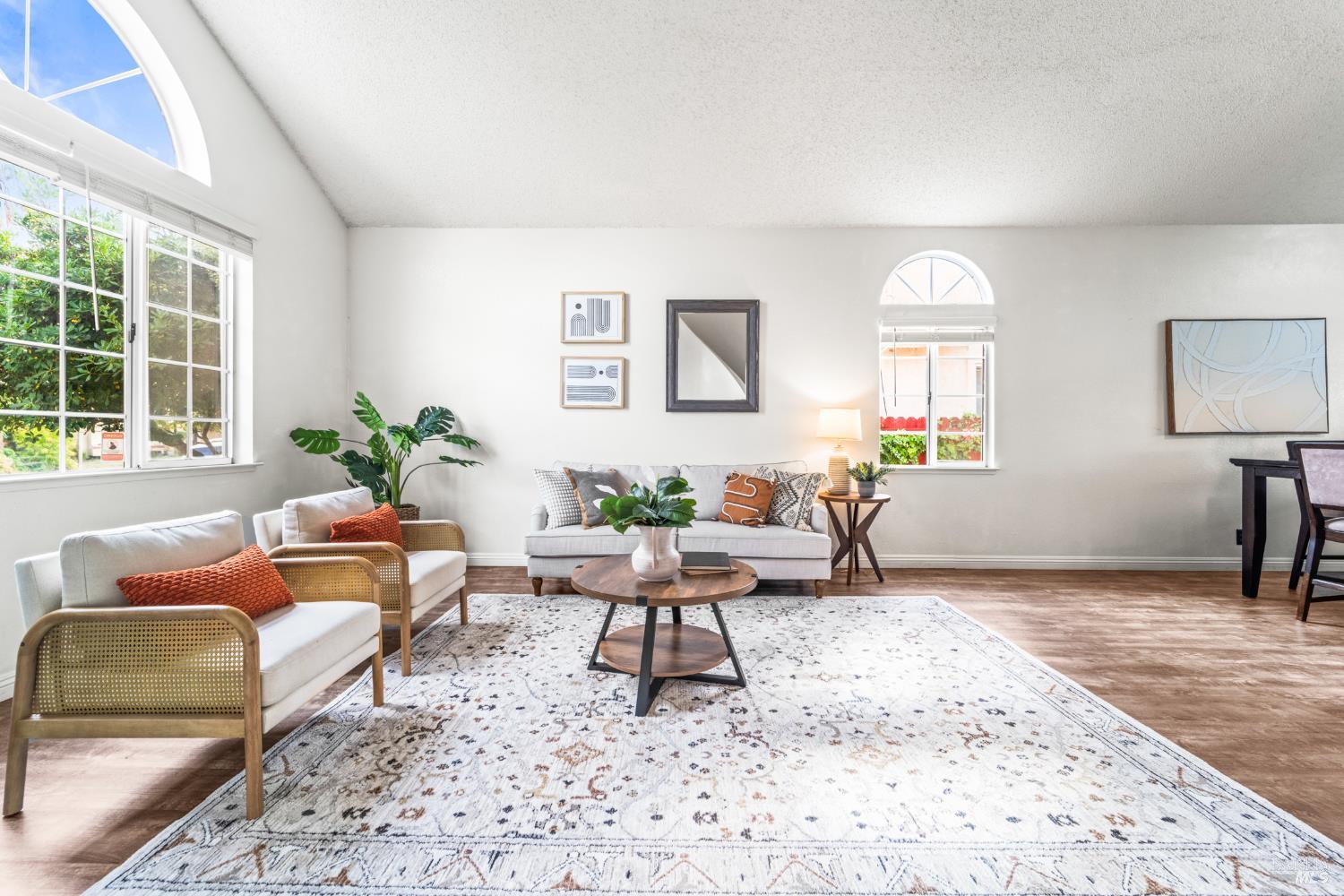 Detail Gallery Image 3 of 58 For 428 Donaldson Ct, Suisun City,  CA 94585 - 3 Beds | 2/1 Baths