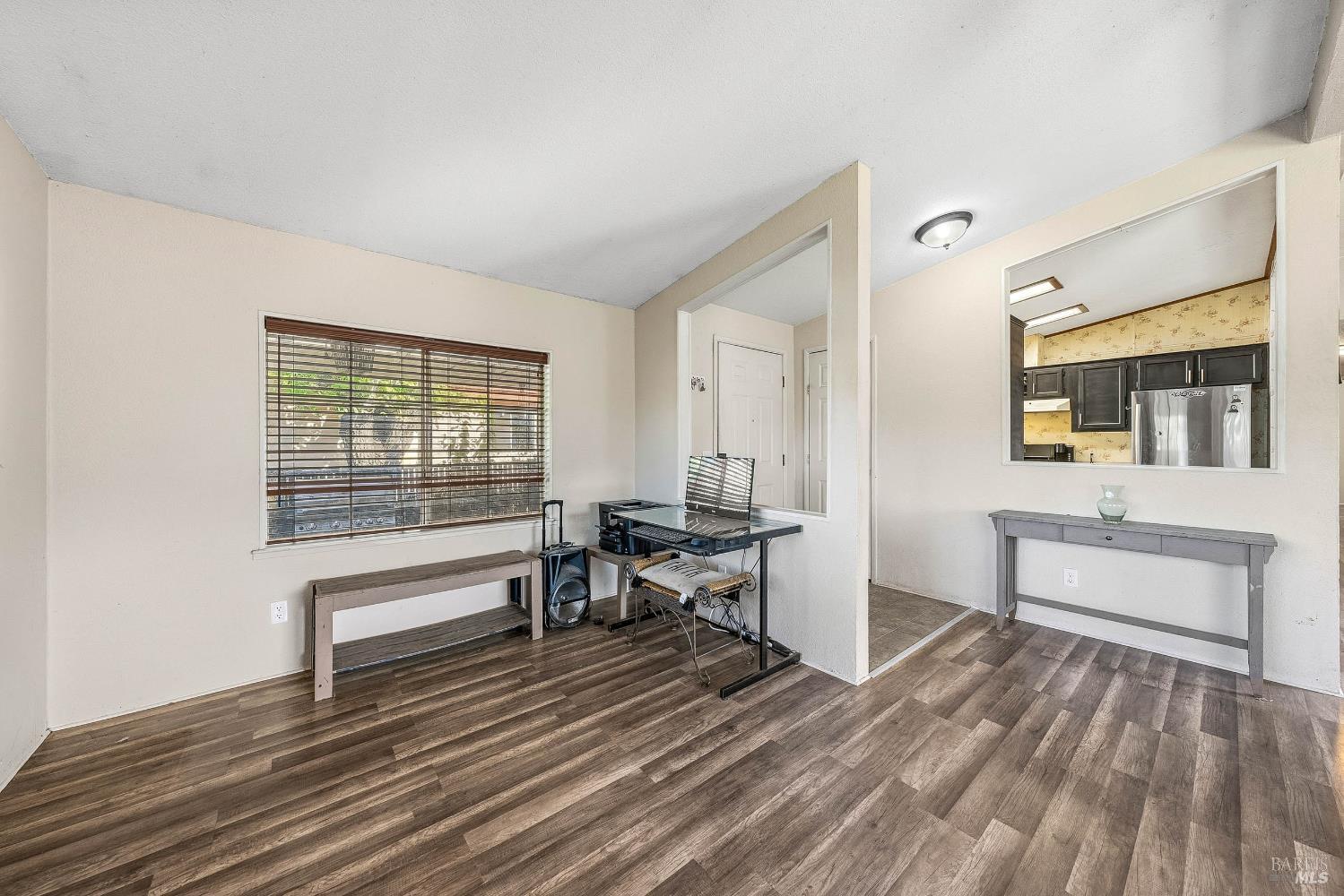 Detail Gallery Image 14 of 47 For 13953 Apple Ln, Clearlake Oaks,  CA 95423 - 2 Beds | 2 Baths