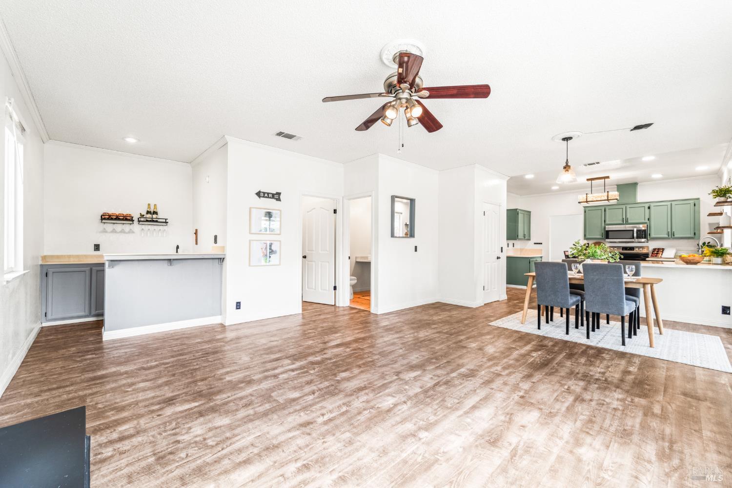 Detail Gallery Image 19 of 58 For 428 Donaldson Ct, Suisun City,  CA 94585 - 3 Beds | 2/1 Baths