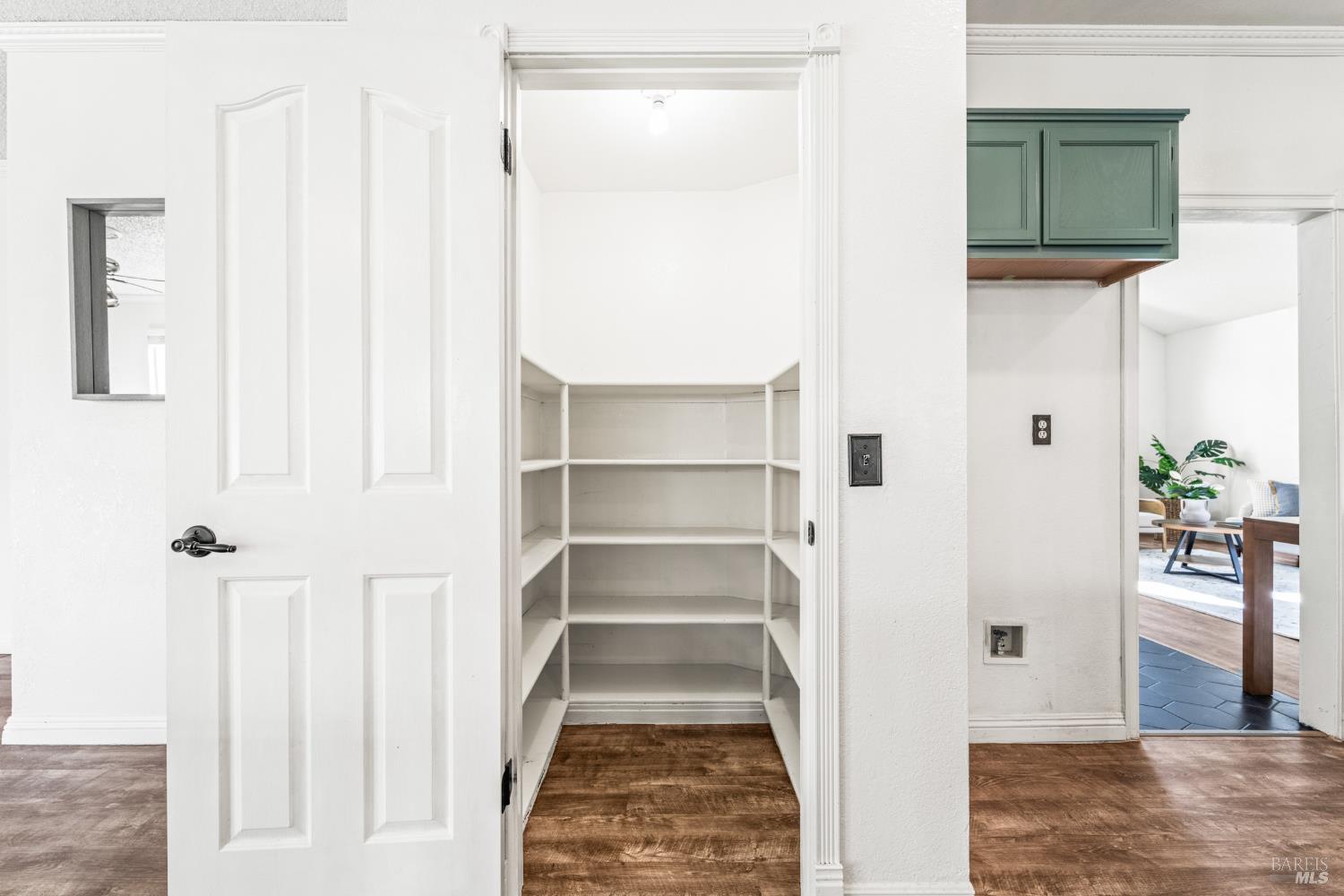 Detail Gallery Image 15 of 58 For 428 Donaldson Ct, Suisun City,  CA 94585 - 3 Beds | 2/1 Baths