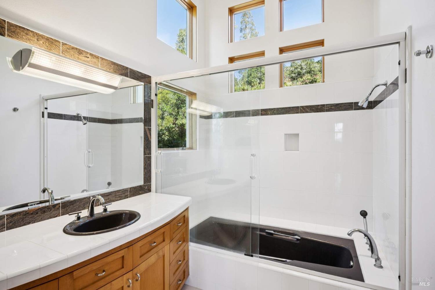 Detail Gallery Image 26 of 35 For 10300 Slattery Rd, Glen Ellen,  CA 95442 - 2 Beds | 2 Baths