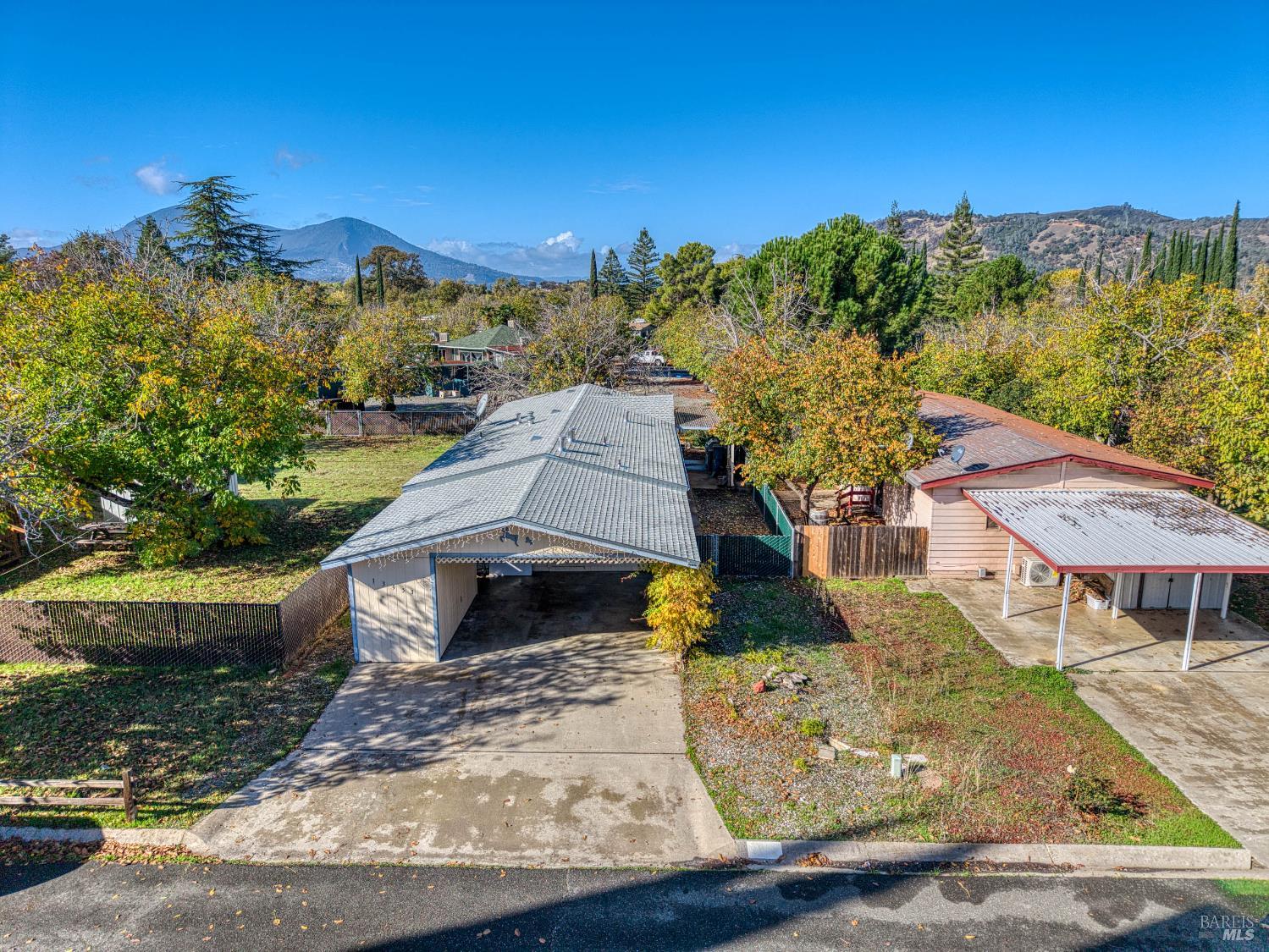 Detail Gallery Image 32 of 47 For 13953 Apple Ln, Clearlake Oaks,  CA 95423 - 2 Beds | 2 Baths