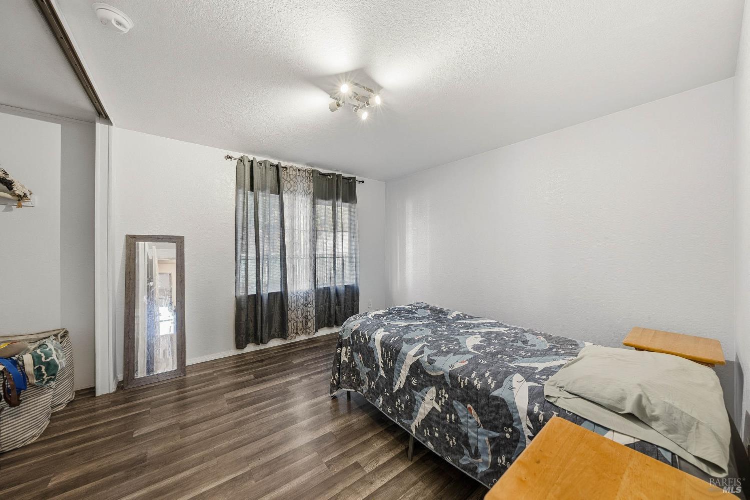 Detail Gallery Image 22 of 47 For 13953 Apple Ln, Clearlake Oaks,  CA 95423 - 2 Beds | 2 Baths