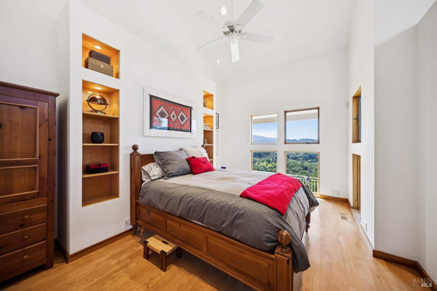 Detail Gallery Image 25 of 35 For 10300 Slattery Rd, Glen Ellen,  CA 95442 - 2 Beds | 2 Baths