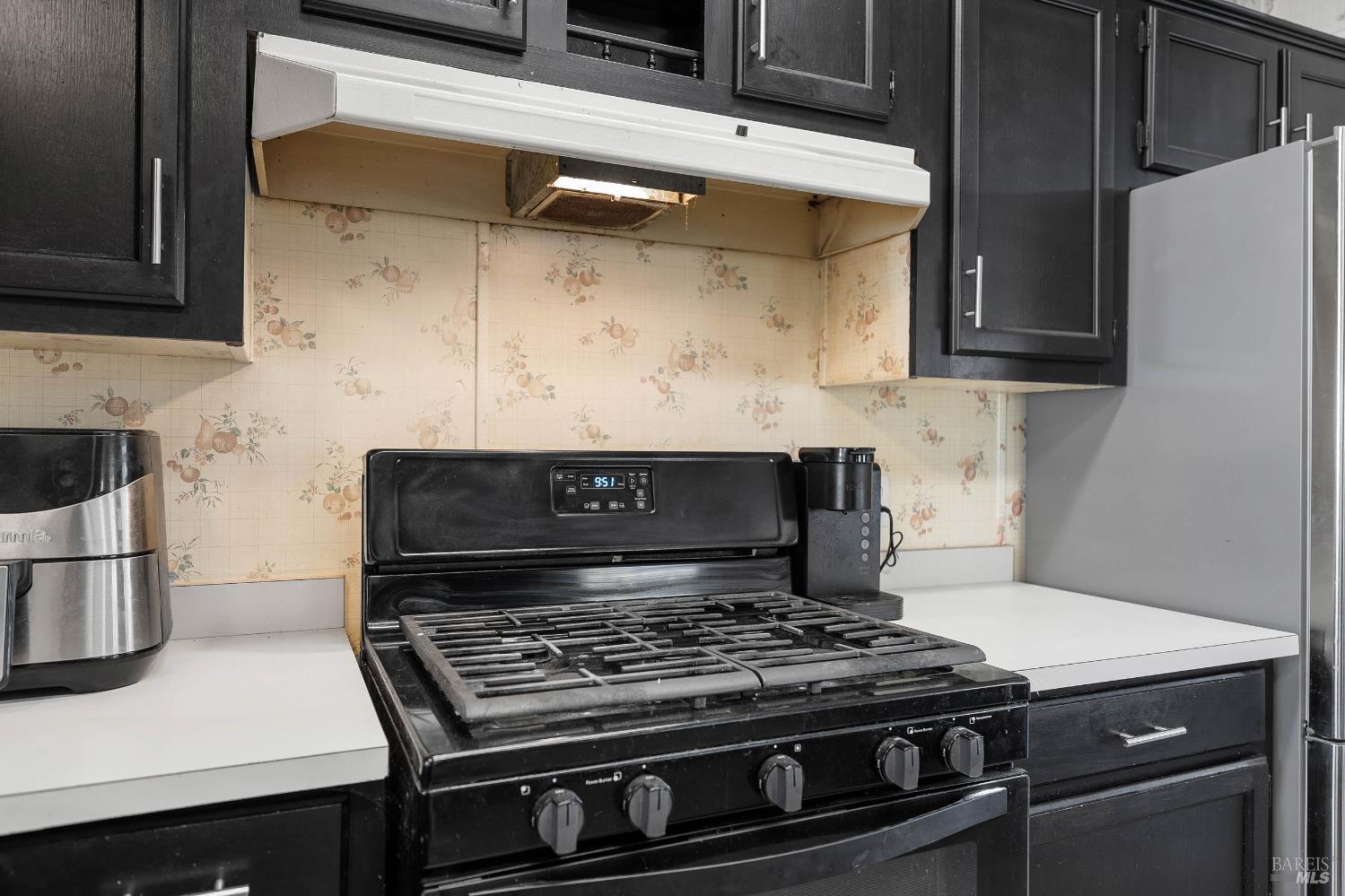 Detail Gallery Image 9 of 47 For 13953 Apple Ln, Clearlake Oaks,  CA 95423 - 2 Beds | 2 Baths