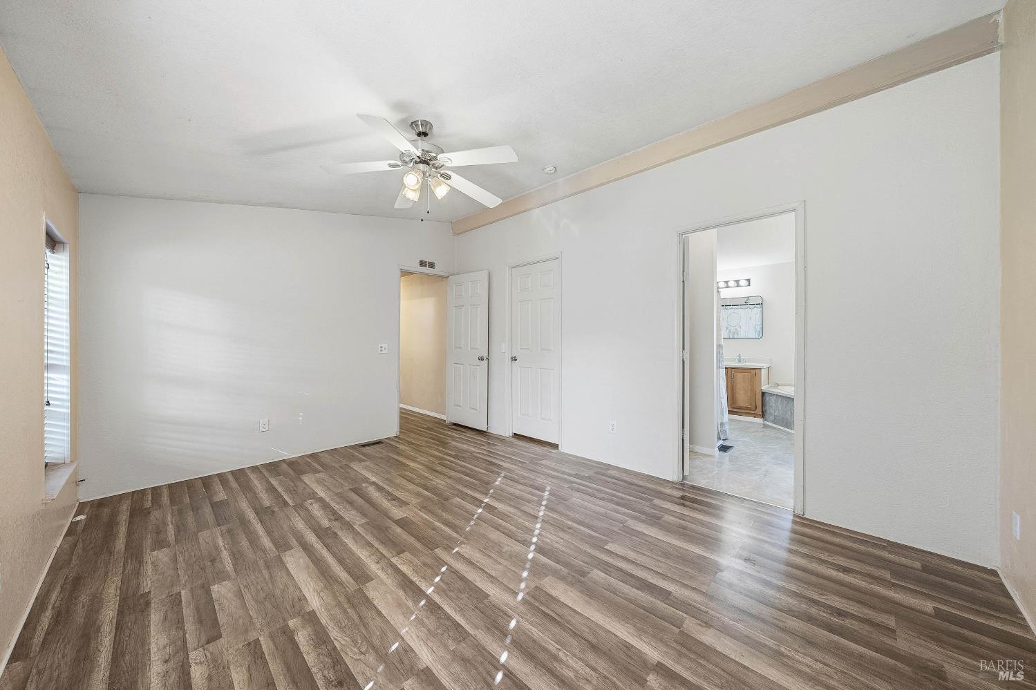 Detail Gallery Image 16 of 47 For 13953 Apple Ln, Clearlake Oaks,  CA 95423 - 2 Beds | 2 Baths