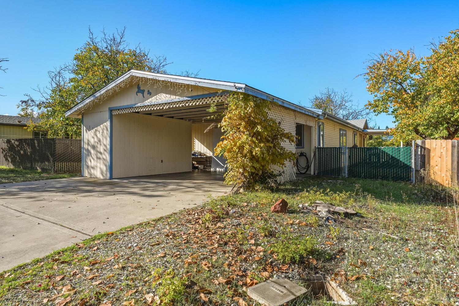 Detail Gallery Image 3 of 47 For 13953 Apple Ln, Clearlake Oaks,  CA 95423 - 2 Beds | 2 Baths