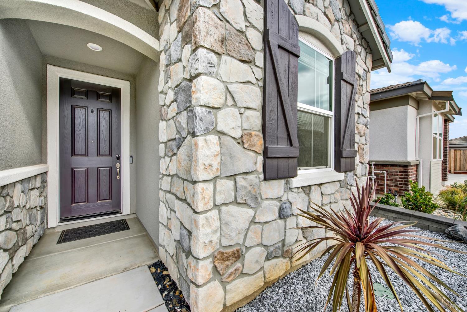 Detail Gallery Image 7 of 57 For 6018 Driver Ct, Vacaville,  CA 95687 - 4 Beds | 3 Baths