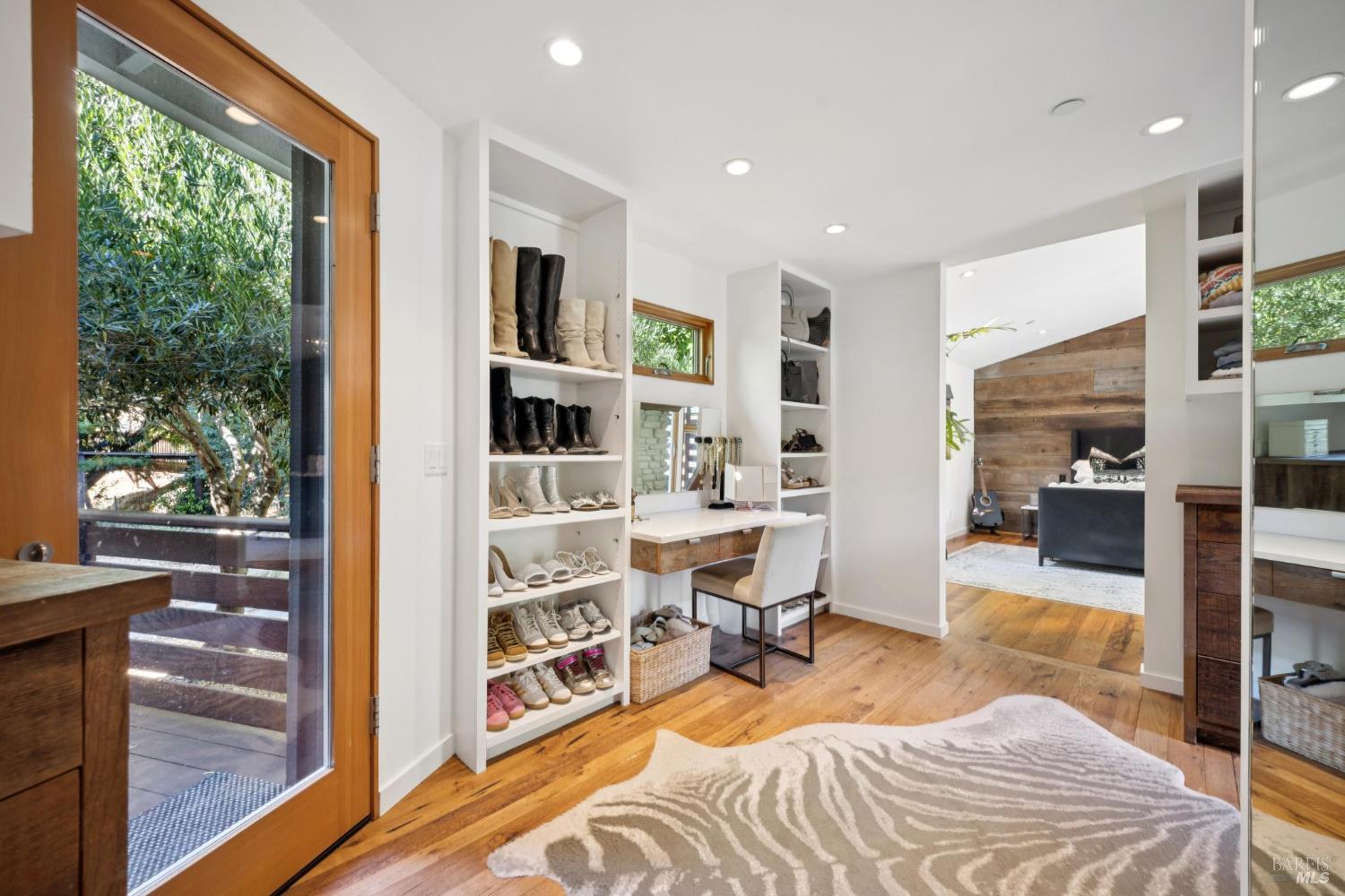 Detail Gallery Image 12 of 28 For 340 Olema Rd, Fairfax,  CA 94930 - 5 Beds | 3/1 Baths