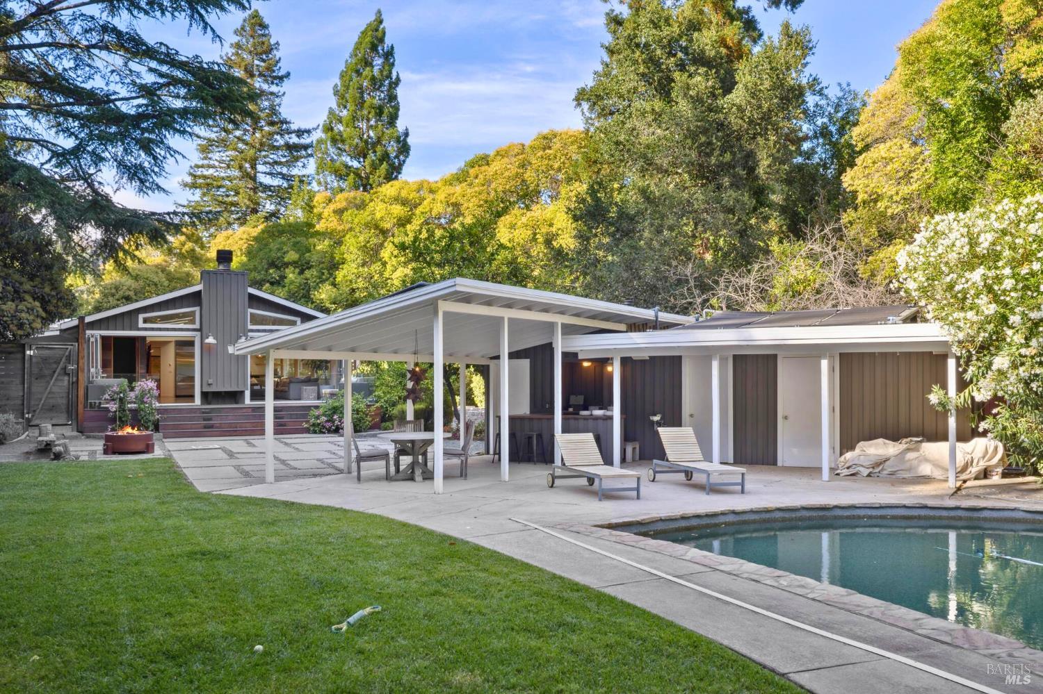 Detail Gallery Image 9 of 28 For 340 Olema Rd, Fairfax,  CA 94930 - 5 Beds | 3/1 Baths