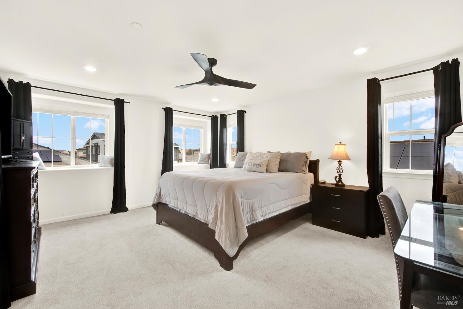 Detail Gallery Image 31 of 57 For 6018 Driver Ct, Vacaville,  CA 95687 - 4 Beds | 3 Baths