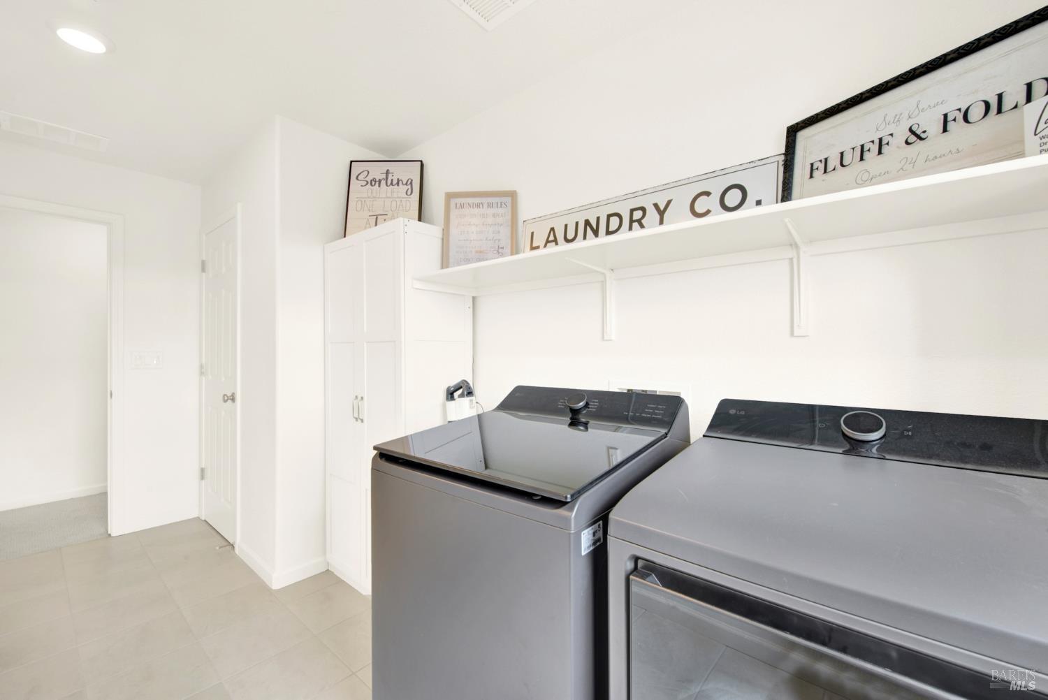 Detail Gallery Image 43 of 57 For 6018 Driver Ct, Vacaville,  CA 95687 - 4 Beds | 3 Baths