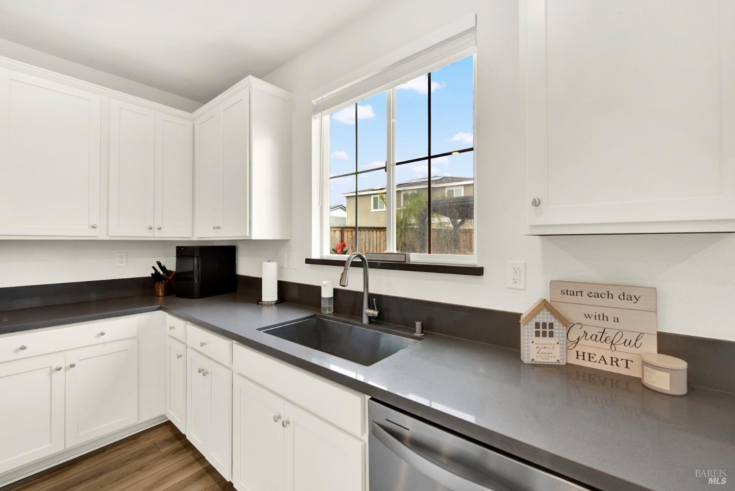 Detail Gallery Image 22 of 57 For 6018 Driver Ct, Vacaville,  CA 95687 - 4 Beds | 3 Baths