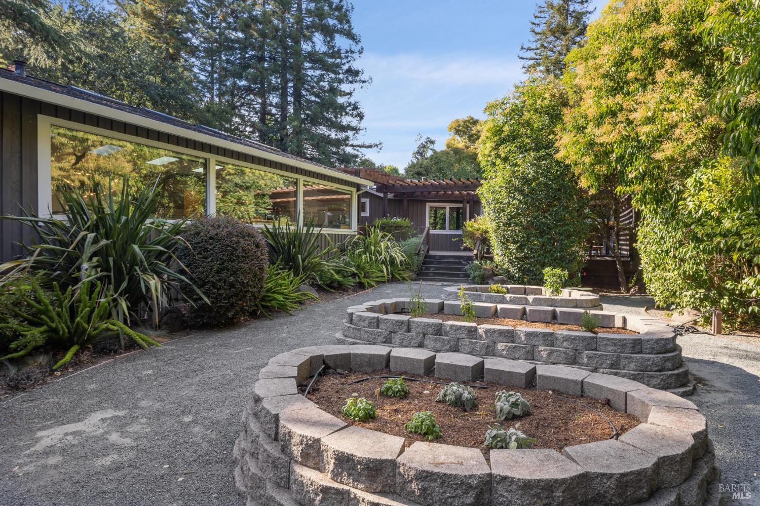 Detail Gallery Image 17 of 28 For 340 Olema Rd, Fairfax,  CA 94930 - 5 Beds | 3/1 Baths