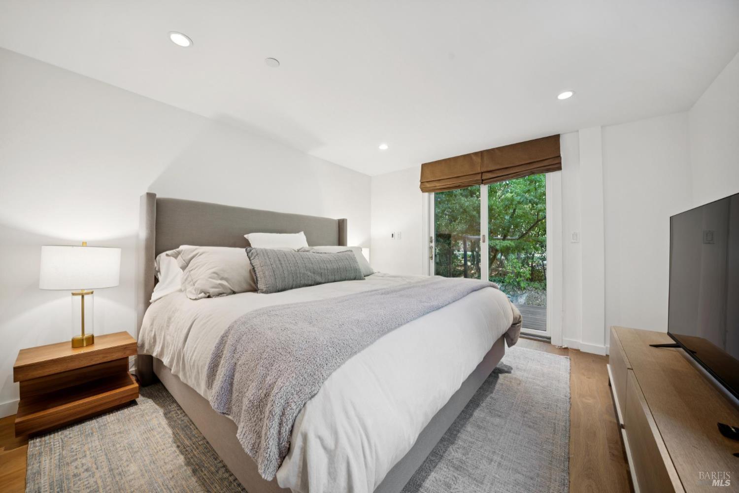 Detail Gallery Image 24 of 28 For 340 Olema Rd, Fairfax,  CA 94930 - 5 Beds | 3/1 Baths