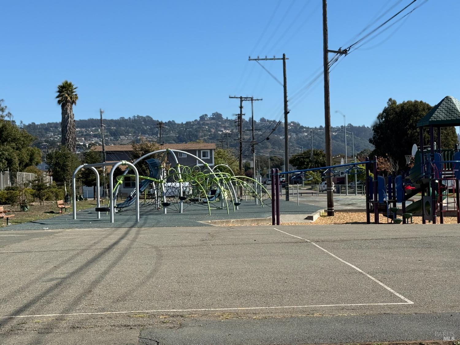 Detail Gallery Image 45 of 47 For 3834 Waller Ave, Richmond,  CA 94804 - 2 Beds | 1 Baths