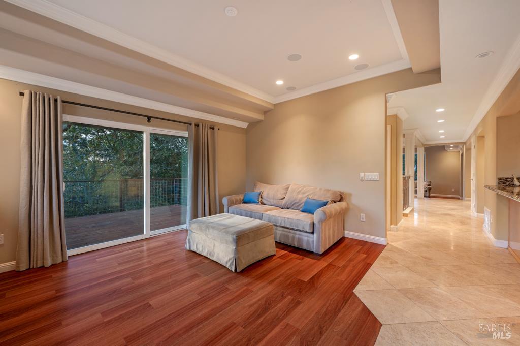 Detail Gallery Image 11 of 41 For 2531 Del Rosa Ave, Santa Rosa,  CA 95409 - 3 Beds | 2/1 Baths