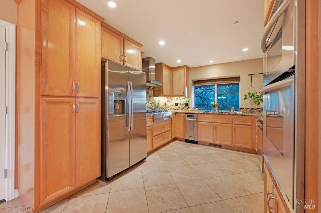 Detail Gallery Image 14 of 41 For 2531 Del Rosa Ave, Santa Rosa,  CA 95409 - 3 Beds | 2/1 Baths