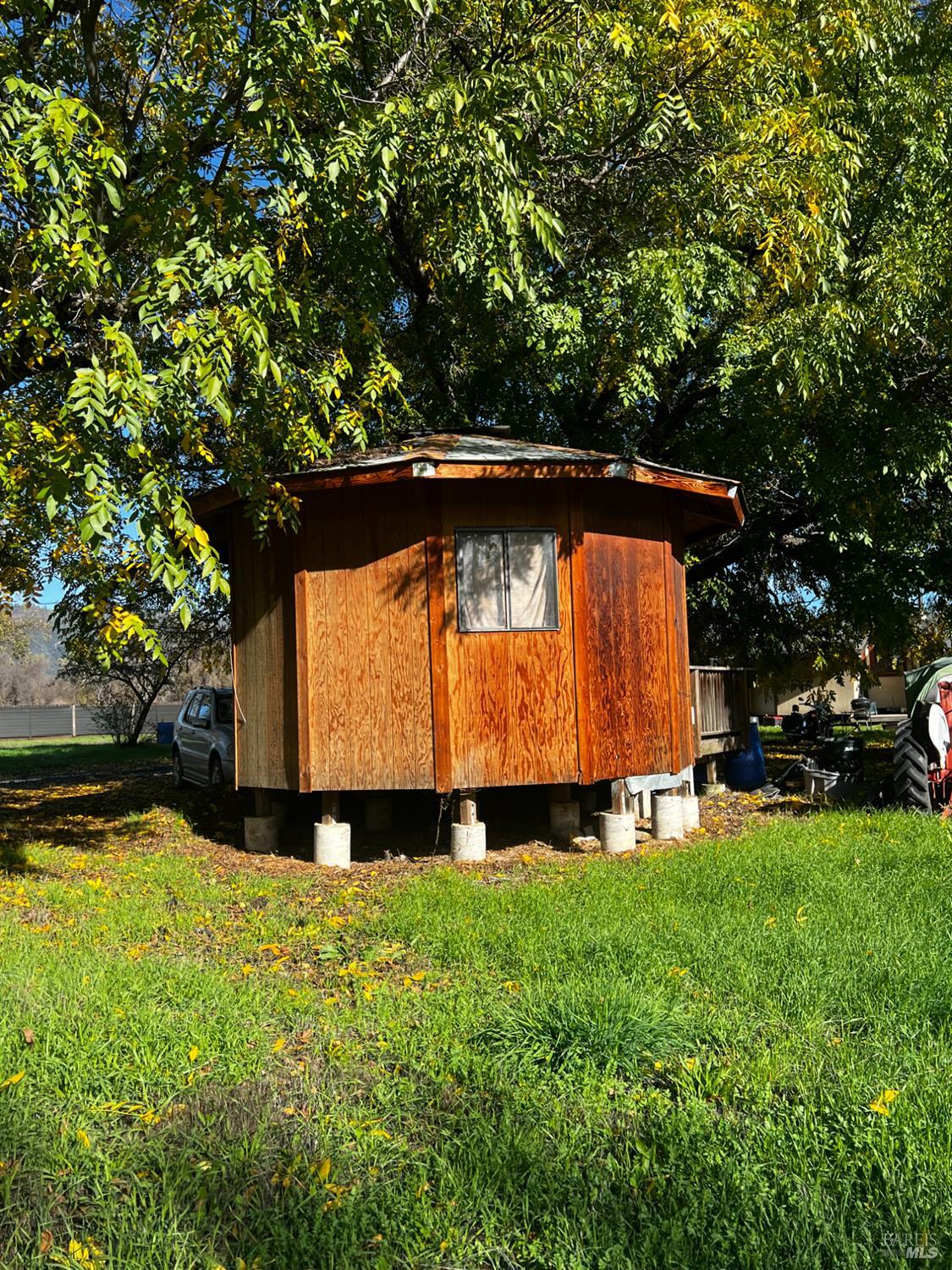 Detail Gallery Image 2 of 36 For 23005 Covelo Refuse Rd, Covelo,  CA 95428 - 1 Beds | 1 Baths