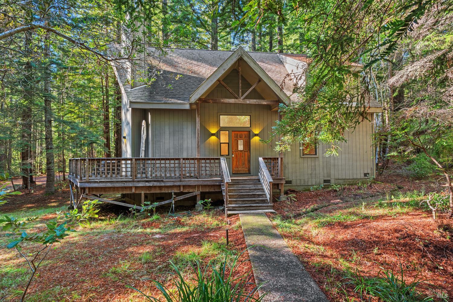 Detail Gallery Image 33 of 37 For 35120 Forest Ct, Gualala,  CA 95445 - 3 Beds | 2 Baths