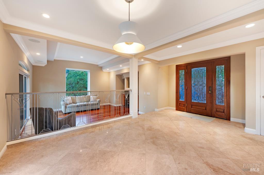 Detail Gallery Image 4 of 41 For 2531 Del Rosa Ave, Santa Rosa,  CA 95409 - 3 Beds | 2/1 Baths