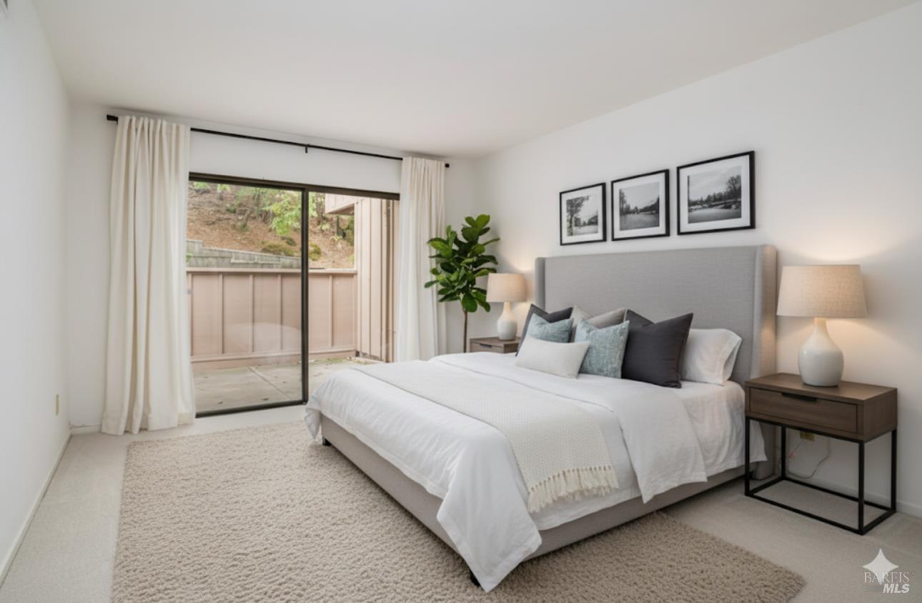 Detail Gallery Image 7 of 21 For 16 California Condor Way, Novato,  CA 94949 - 3 Beds | 2 Baths