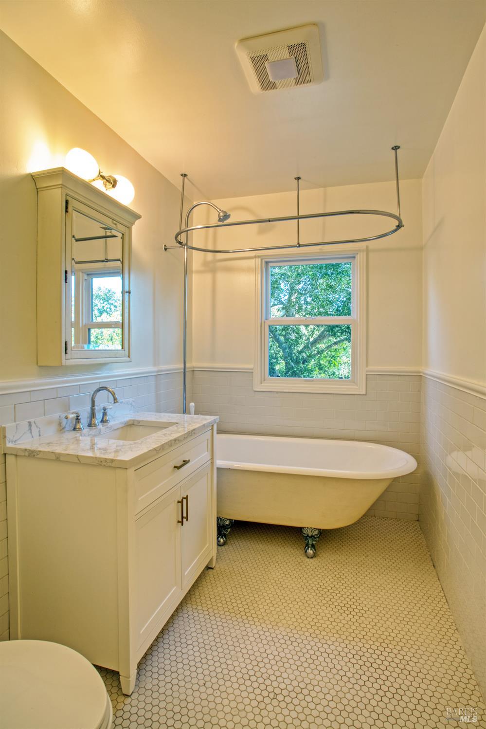 Detail Gallery Image 10 of 12 For 56 Wild Iris Rd, San Geronimo,  CA 94963 - 1 Beds | 1 Baths