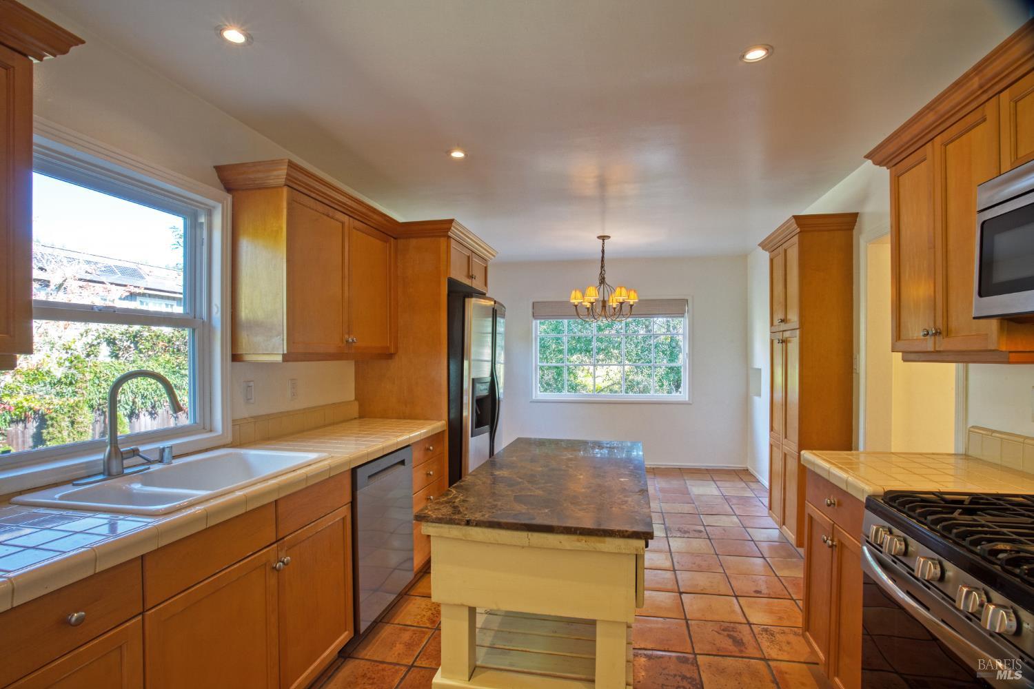 Detail Gallery Image 3 of 12 For 56 Wild Iris Rd, San Geronimo,  CA 94963 - 1 Beds | 1 Baths