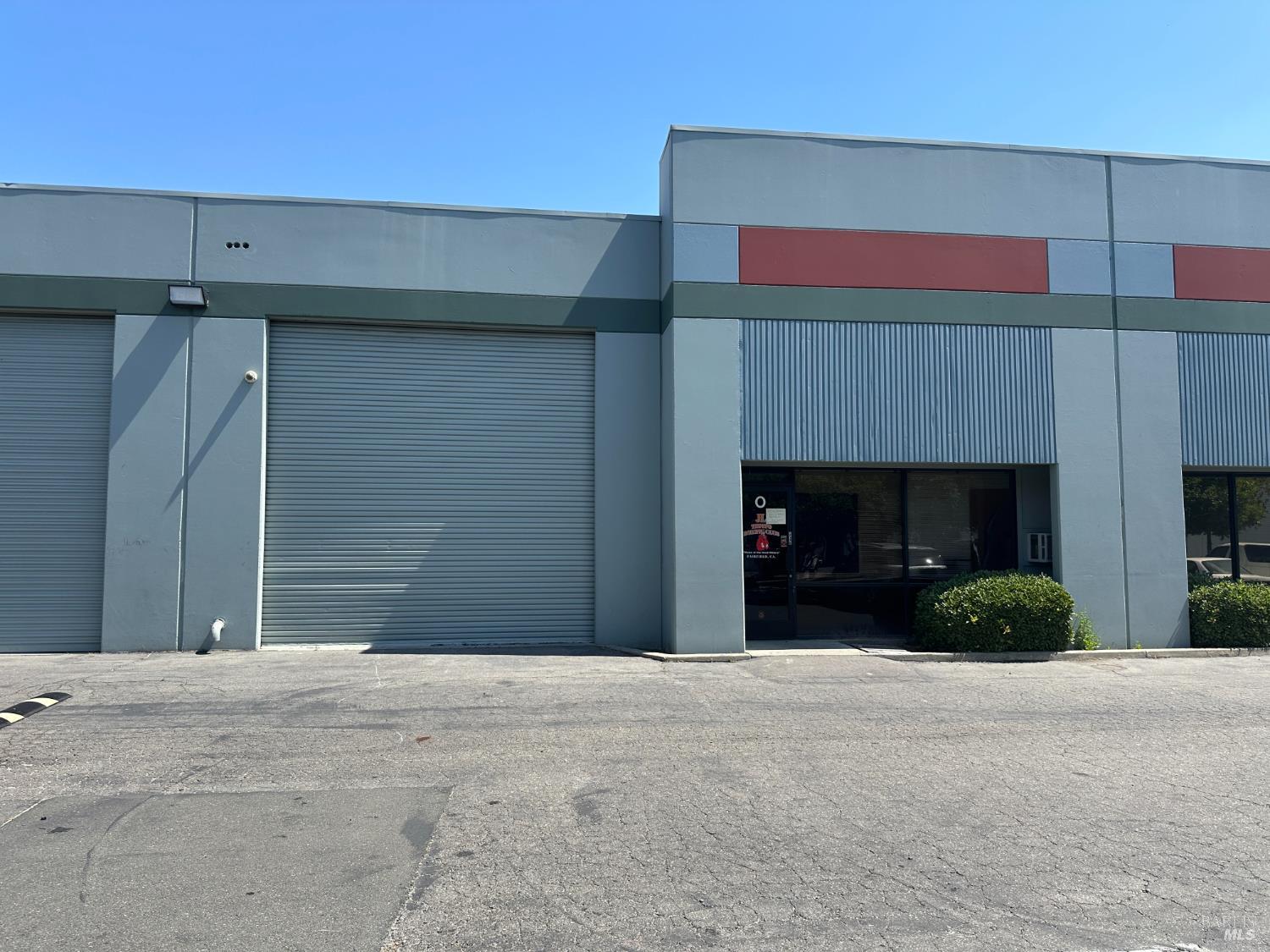 Front Image Thumbnail for BA325098951