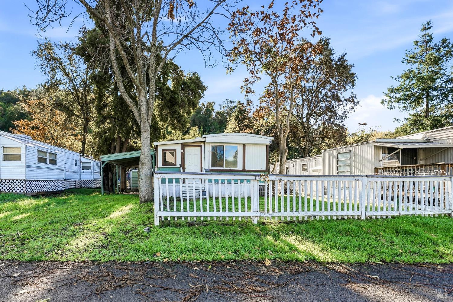 Detail Gallery Image 7 of 39 For 3630 Country Club Dr 58, Lucerne,  CA 95458 - 1 Beds | 1 Baths