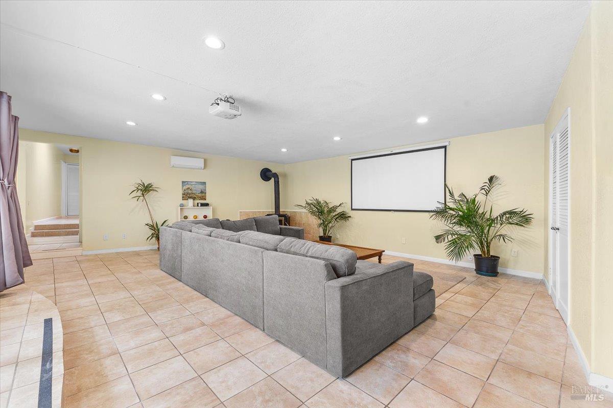 Detail Gallery Image 24 of 41 For 5969 Yerba Buena Rd, Santa Rosa,  CA 95409 - 3 Beds | 3 Baths