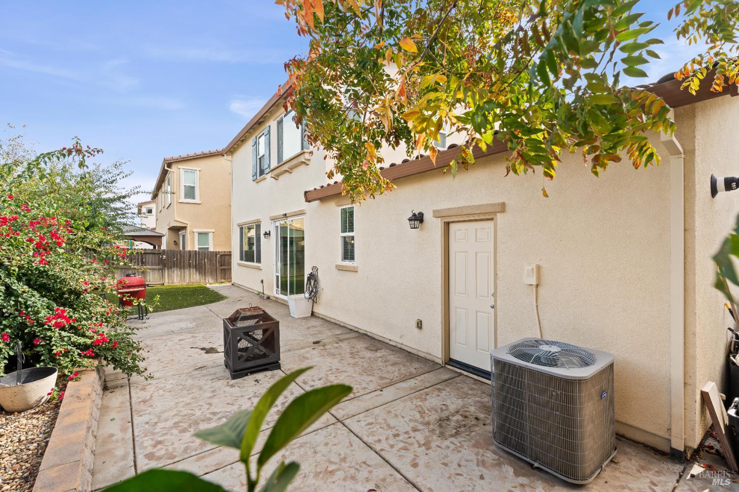 Detail Gallery Image 41 of 47 For 112 Wisteria Cir, Vacaville,  CA 95687 - 4 Beds | 3 Baths