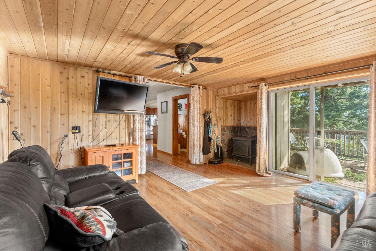 Detail Gallery Image 10 of 22 For Address Is Not Disclosed, Laytonville,  CA 95454 - 3 Beds | 2 Baths