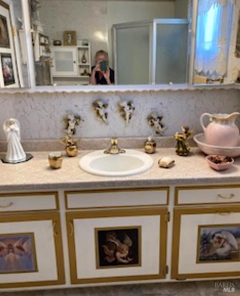 Detail Gallery Image 11 of 24 For 6781 Evergreen Ave, Sebastopol,  CA 95472 - 2 Beds | 2 Baths