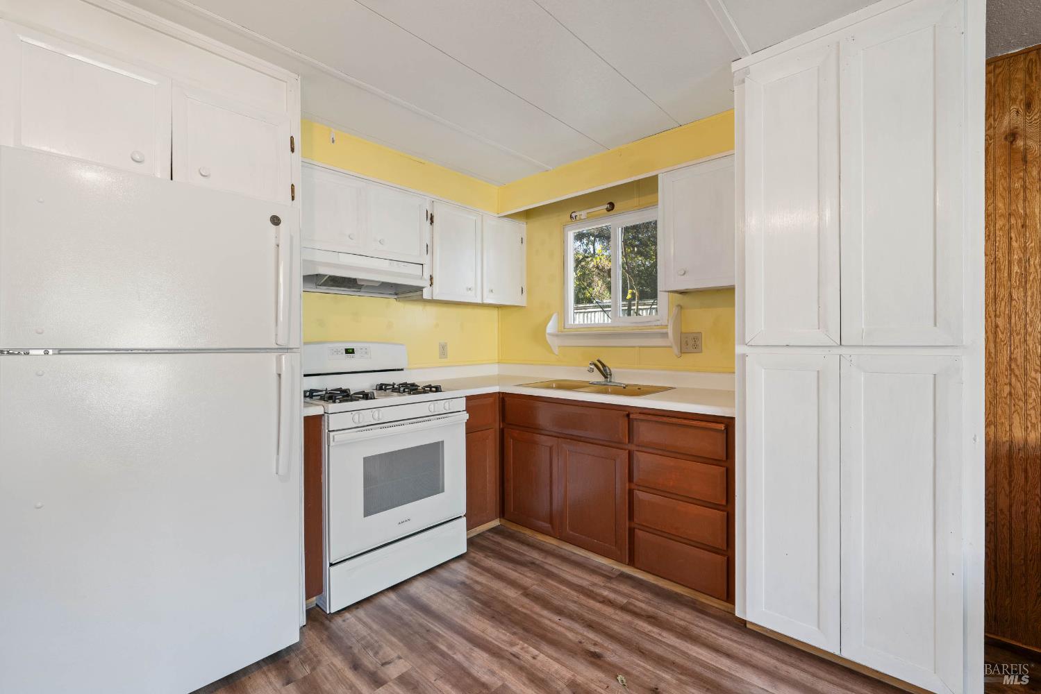 Detail Gallery Image 21 of 39 For 3630 Country Club Dr 58, Lucerne,  CA 95458 - 1 Beds | 1 Baths