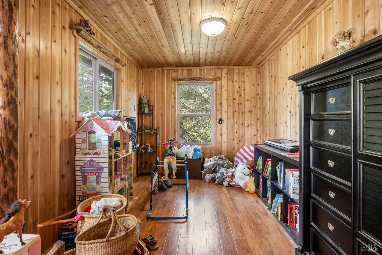 Detail Gallery Image 17 of 22 For Address Is Not Disclosed, Laytonville,  CA 95454 - 3 Beds | 2 Baths