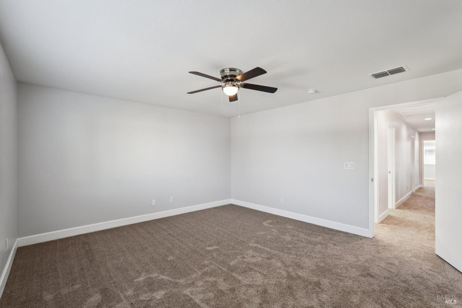 Detail Gallery Image 23 of 50 For 824 Cedarcrest Dr, Vacaville,  CA 95687 - 4 Beds | 3 Baths