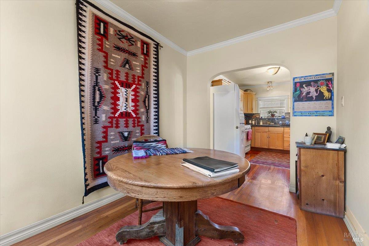 Detail Gallery Image 13 of 46 For 130 11th St, Santa Rosa,  CA 95401 - 4 Beds | 2 Baths