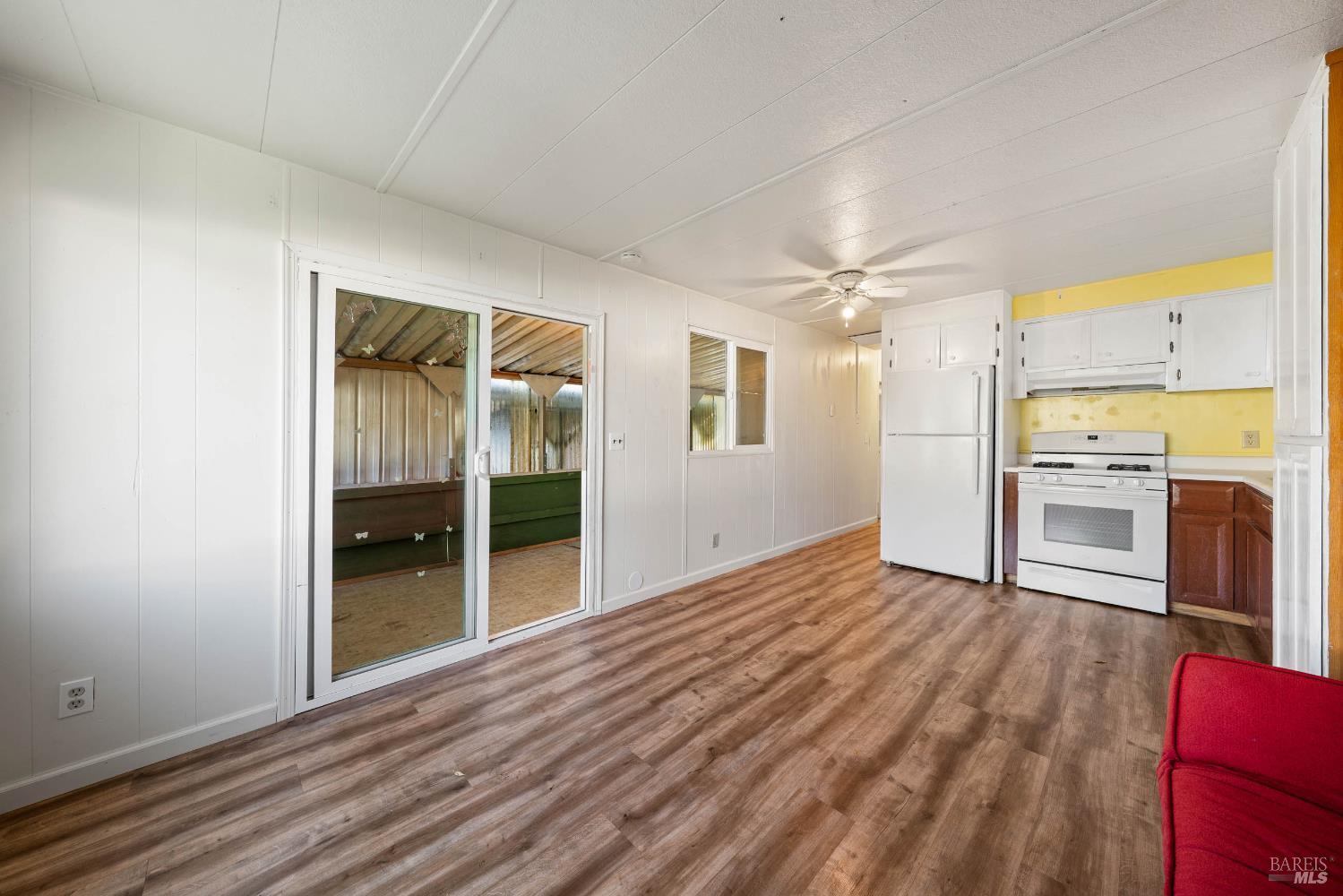 Detail Gallery Image 20 of 39 For 3630 Country Club Dr 58, Lucerne,  CA 95458 - 1 Beds | 1 Baths