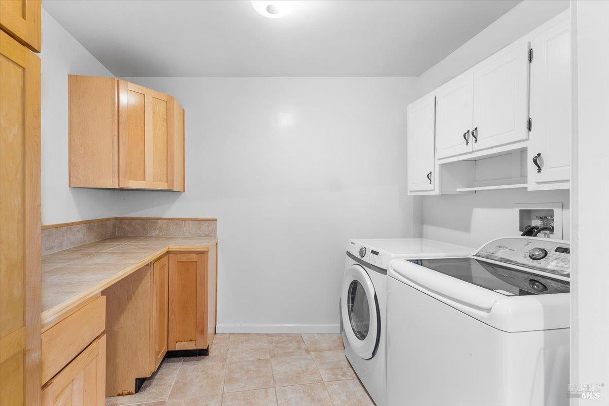 Detail Gallery Image 26 of 41 For 5969 Yerba Buena Rd, Santa Rosa,  CA 95409 - 3 Beds | 3 Baths