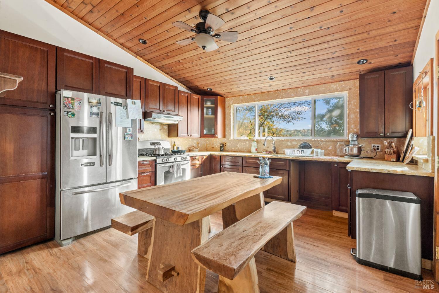 Detail Gallery Image 7 of 22 For Address Is Not Disclosed, Laytonville,  CA 95454 - 3 Beds | 2 Baths