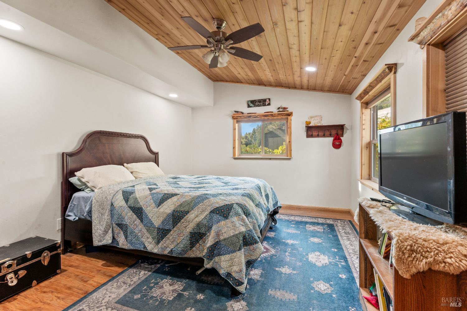 Detail Gallery Image 12 of 22 For Address Is Not Disclosed, Laytonville,  CA 95454 - 3 Beds | 2 Baths