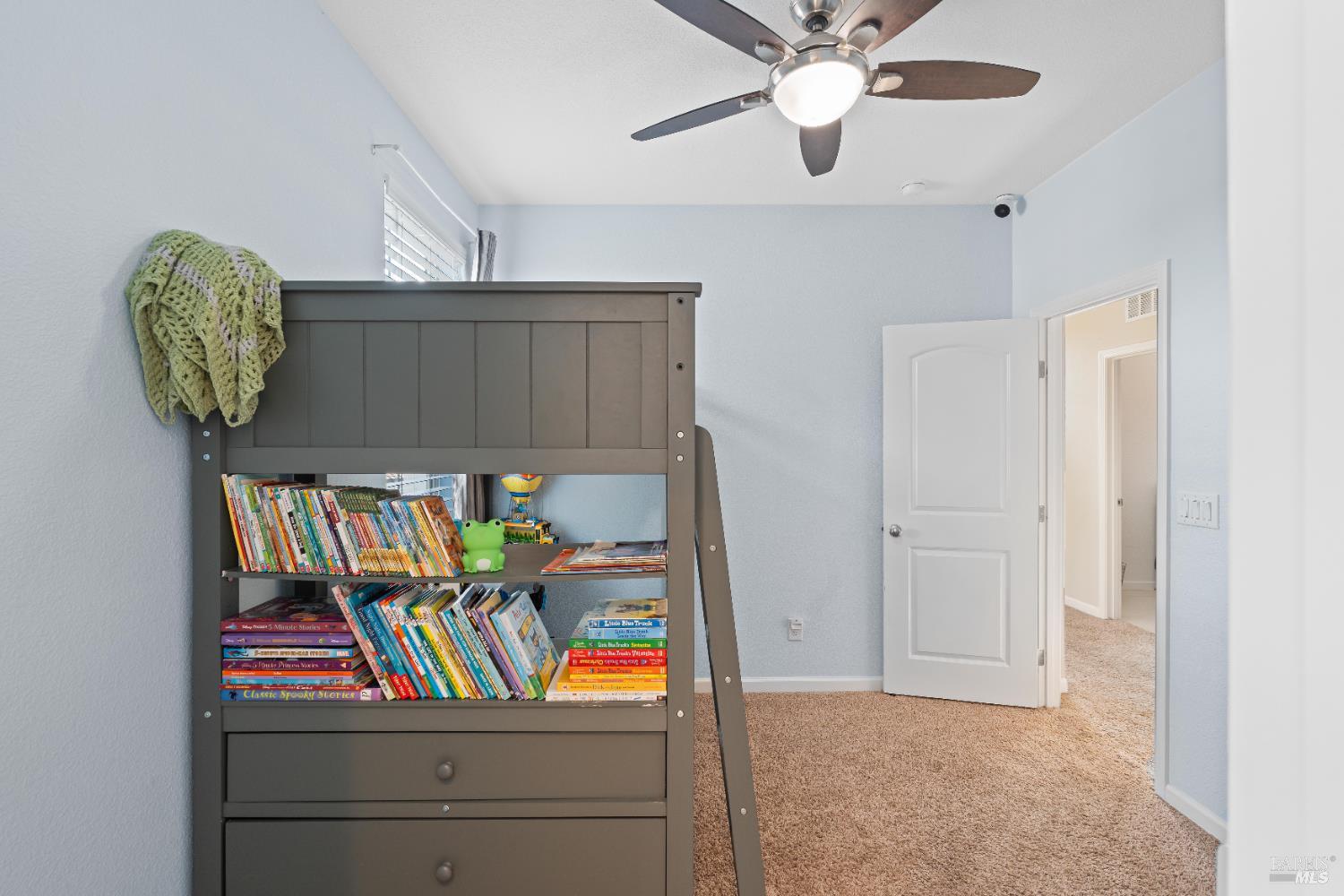 Detail Gallery Image 29 of 47 For 112 Wisteria Cir, Vacaville,  CA 95687 - 4 Beds | 3 Baths