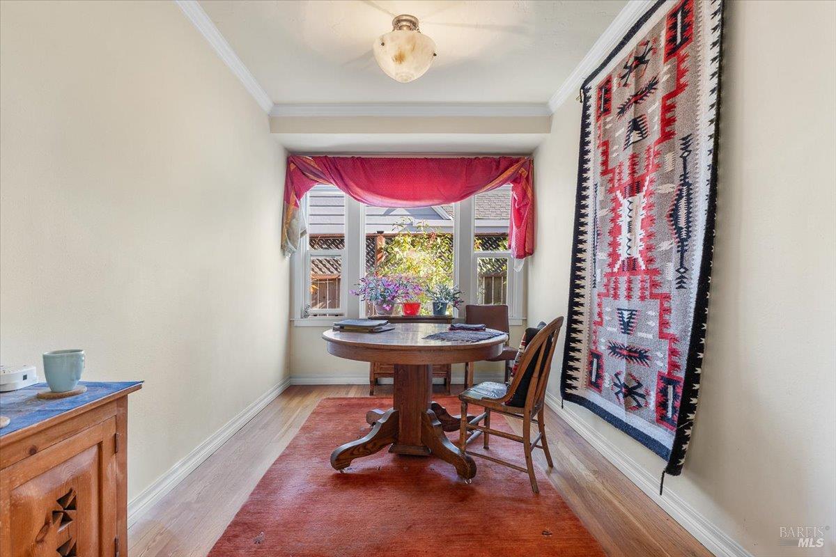 Detail Gallery Image 14 of 46 For 130 11th St, Santa Rosa,  CA 95401 - 4 Beds | 2 Baths