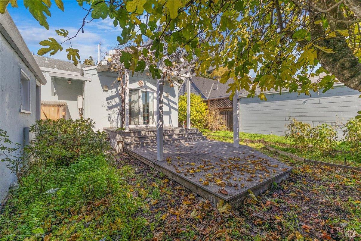 Detail Gallery Image 23 of 46 For 130 11th St, Santa Rosa,  CA 95401 - 4 Beds | 2 Baths