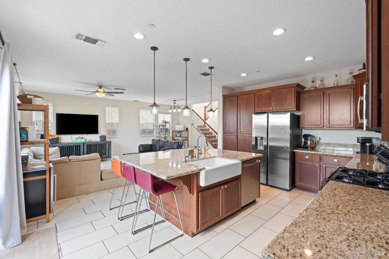 Detail Gallery Image 20 of 47 For 112 Wisteria Cir, Vacaville,  CA 95687 - 4 Beds | 3 Baths