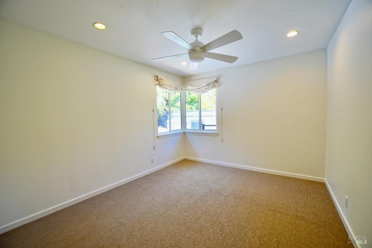 Detail Gallery Image 17 of 43 For 10 Idalia Ct, San Anselmo,  CA 94960 - 4 Beds | 3 Baths