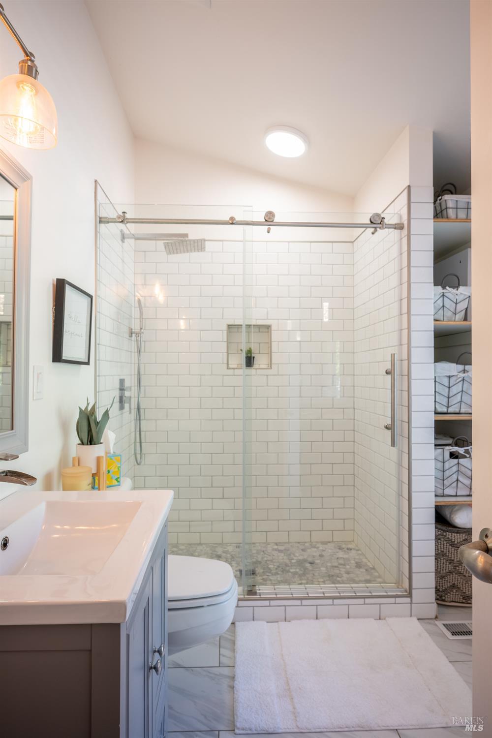 Detail Gallery Image 25 of 45 For 441 Vichy Hills Dr, Ukiah,  CA 95482 - 3 Beds | 3/1 Baths